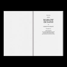 Laden Sie das Bild in den Galerie-Viewer, Marlow im Sand