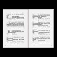 Laden Sie das Bild in den Galerie-Viewer, Marlow im Sand